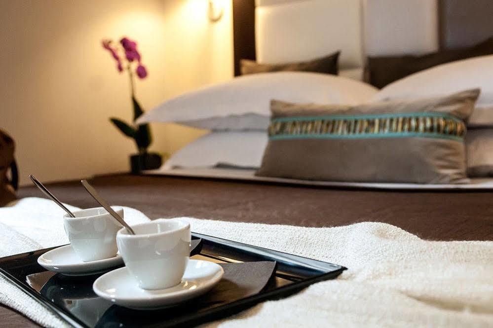 Dve Suite Rome Bagian luar foto